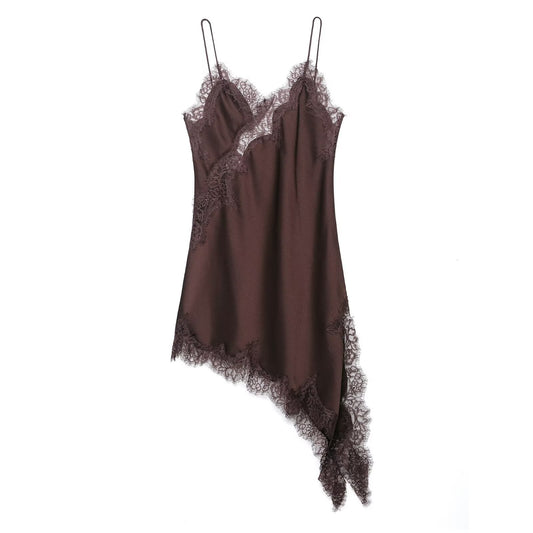 Kurzes Kleid mit Spitze