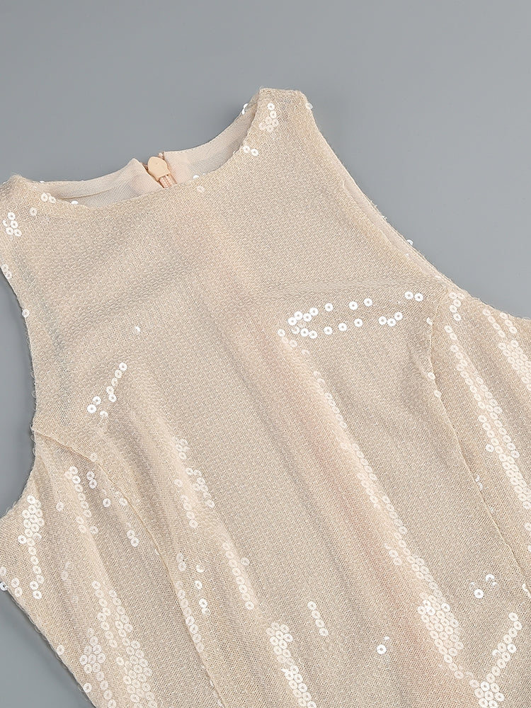 Funkelndes Abendkleid mit Kontrastfarben